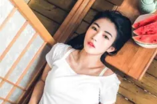 谢娜成都演唱会想看人数超35万艺人跨界为何引争议